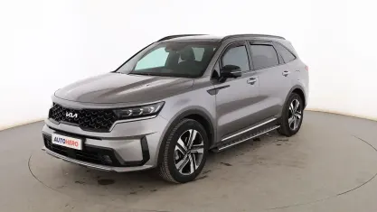 Usado Kia Sorento 265 CV (194 kW) 2024 Gris SUV