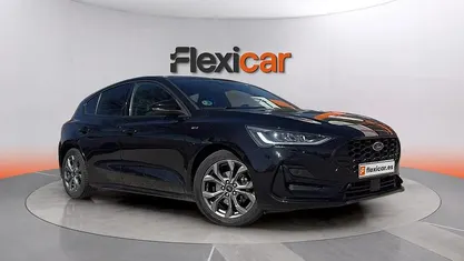 Usado Ford Focus ST-Line 125 CV (91 kW) 2023 Negro Berlina