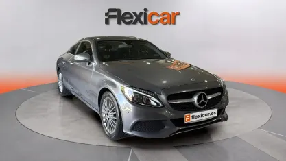 Usado Mercedes C220 170 CV (125 kW) 2018 Gris Coupe