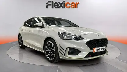 Usado Ford Focus ST-Line 155 CV (114 kW) 2021 Gris Berlina