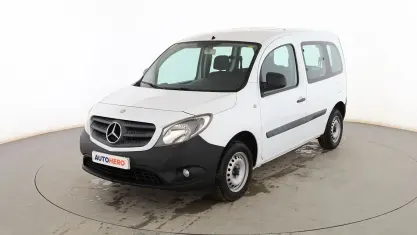 Begagnad Mercedes Citan 109 90 HK (66 kW) 2018 Vit Kombi