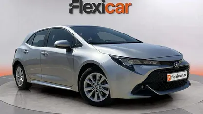 Usado Toyota Corolla Active 140 CV (102 kW) 2024 Berlina