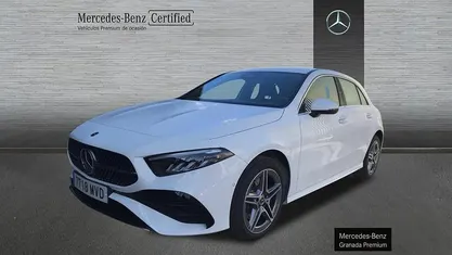 Blanco Usado 2024 Mercedes A250 AMG line Berlina | 37.900 € (Precio justo)