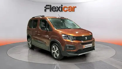 Usado Peugeot Rifter GT-line 131 CV (96 kW) 2020 Monovolumen