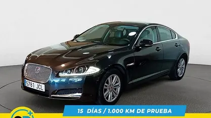 Usado Jaguar XF Luxury 200 CV (147 kW) 2015 Gris Berlina