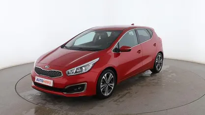 Usado Kia Ceed 120 CV (88 kW) 2018 Rojo Utilitario