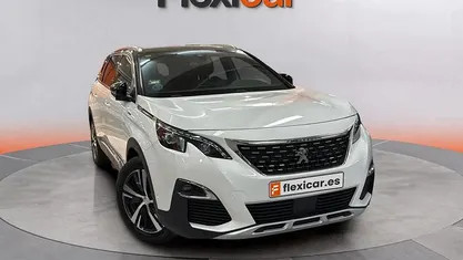 Usado Peugeot 5008 GT 131 CV (96 kW) 2020 Blanco SUV