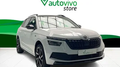 Blanco Usado 2023 Skoda Kamiq Monte Carlo SUV | 23.500 € (Precio justo)