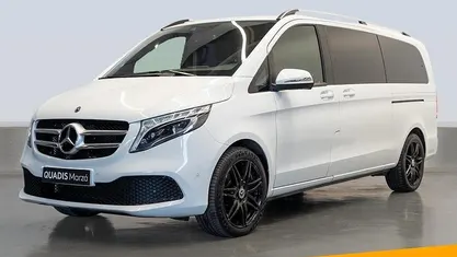 Blanco Usado 2020 Mercedes V300 AMG Monovolumen | 53.900 € (Precio justo)