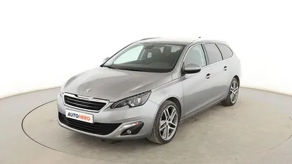 Usado Peugeot 308 Allure 130 CV (95 kW) 2016 Gris Familiar