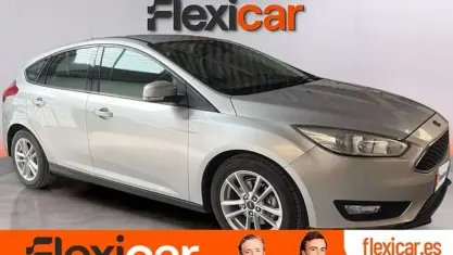 Usado Ford Focus Business Edition 125 CV (91 kW) 2017 Gris Utilitario
