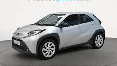 Usado 2024 Toyota Aygo Play Utilitario | 14.228 € (Precio justo)