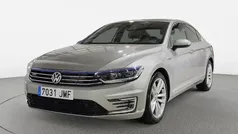 Gris plata Usado 2016 VW Passat GTE Berlina | 16.900 € (Precio justo)
