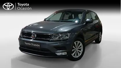 Gris / plata Usado 2017 VW Tiguan Edition SUV | 19.400 € (Precio justo)