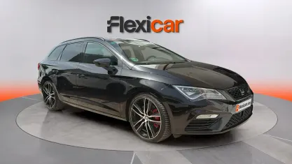 Usado Seat Leon CUPRA 300 CV (220 kW) 2018 Negro Berlina