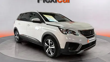 Usado Peugeot 5008 Allure 165 CV (121 kW) 2018 Monovolumen
