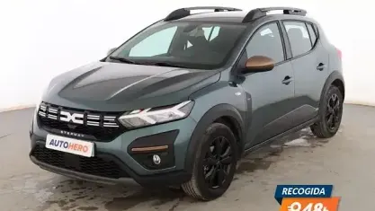 Käytetty Dacia Sandero Extreme 91 HP (66 kW) 2024 Vihreä Sedan