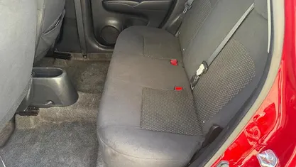 Usado Nissan Note Acenta 80 CV (58 kW) 2016 Rojo Utilitario