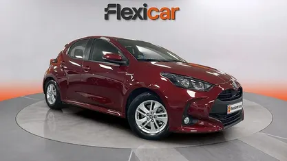 Usado Toyota Yaris Hybrid Active 116 CV (85 kW) 2021 Utilitario