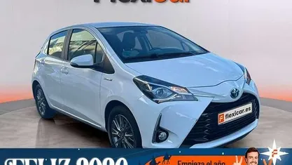 Usado 2020 Toyota Yaris Hybrid Active Utilitario | 12.490 € (Buen precio)