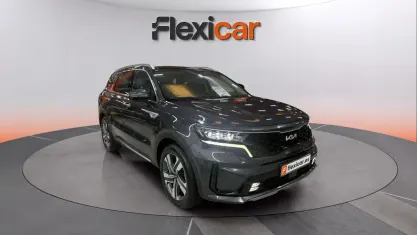 Używany Kia Sorento Plus 230 KM (169 kW) 2023 Szary SUV