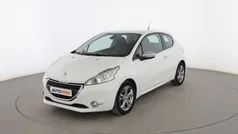 Usado 2015 Peugeot 208 Allure Utilitario | 8299 € (Precio justo)