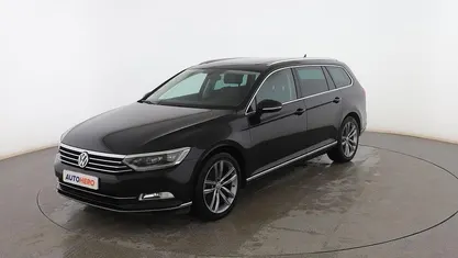 Usado VW Passat Sport 150 CV (110 kW) 2015 Negro Familiar