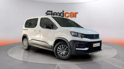 Usado Peugeot Rifter Active 100 CV (73 kW) 2022 Monovolumen