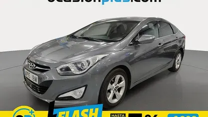 Usado Hyundai i40 116 CV (85 kW) 2014 Gris plata Berlina