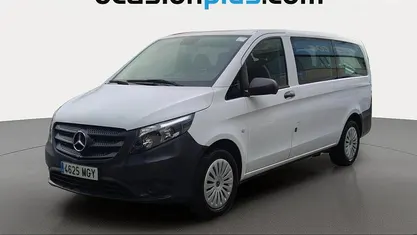 Blanco Usado 2023 Mercedes Vito Van | 36.410 € (Buen precio)