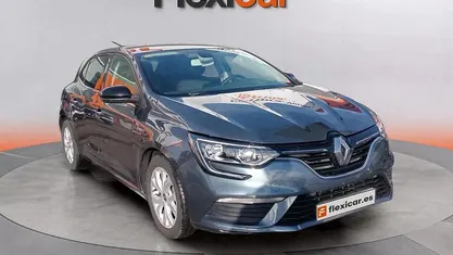 Usado Renault Mégane IV Business 140 CV (102 kW) 2020 Gris Berlina