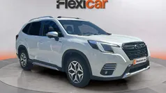 Blanco Usado 2023 Subaru Forester SUV | 27.490 € (Precio justo)