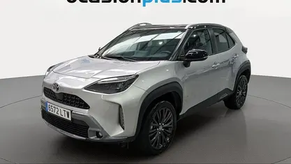 Usado Toyota Yaris Cross 116 CV (85 kW) 2021 Gris plata SUV
