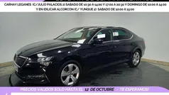 Negro Usado 2021 Skoda Superb Ambition Berlina | 20.490 € (Precio justo)