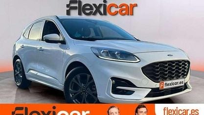 Usado Ford Kuga ST-Line 150 HP (110 kW) 2022 Branco SUV