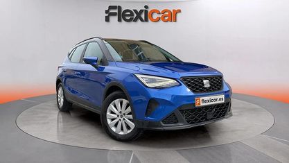 Używany Seat Arona Style 110 KM (80 kW) 2023 Niebieski SUV