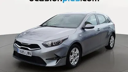Usado Kia Ceed 100 CV (73 kW) 2022 Gris plata Utilitario