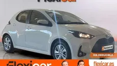 Usado 2022 Toyota Yaris Hybrid Active Utilitario | 16.190 € (Super precio)
