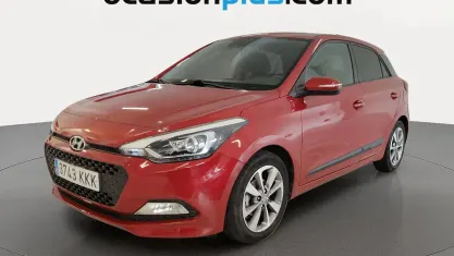Usado Hyundai i20 84 CV (61 kW) 2018 Rojo Utilitario