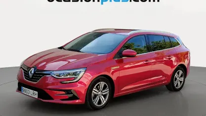 Usado Renault Mégane II Zen 140 CV (102 kW) 2021 Rojo Berlina