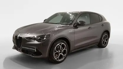 Usado 2025 Alfa Romeo Stelvio Veloce SUV | 53.655 € (Buen precio)