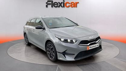 Occasion Kia Ceed 100 PK (73 kW) 2025 Beige Hatchback