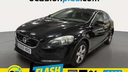 Usado 2013 Volvo V40 Momentum Berlina | 8190 € (Buen precio)
