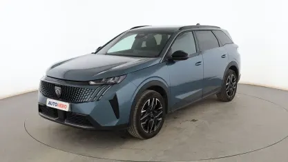 Używany Peugeot 5008 Allure 136 KM (100 kW) 2024 Niebieski SUV