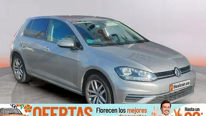 Usado VW Golf VII Advance 115 CV (84 kW) 2019 Gris Utilitario