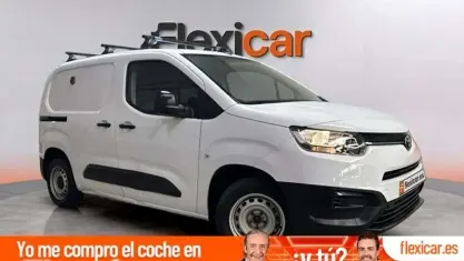 Usado Toyota Proace City City 102 CV (75 kW) 2023 Blanco Monovolumen