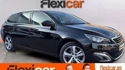 Usado Peugeot 308 SW Active 131 CV (96 kW) 2017 Negro Familiar