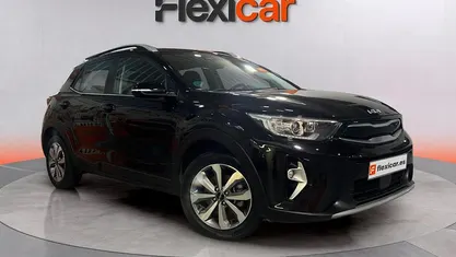 Negro Usado 2023 Kia Stonic SUV | 14.990 € (Precio justo)