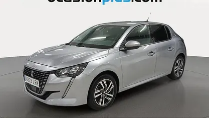 Usado Peugeot 208 Allure 102 CV (75 kW) 2021 Utilitario