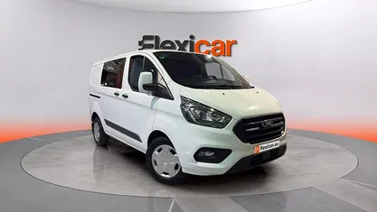 Usado Ford Tourneo Titanium 150 CV (110 kW) 2022 Monovolumen